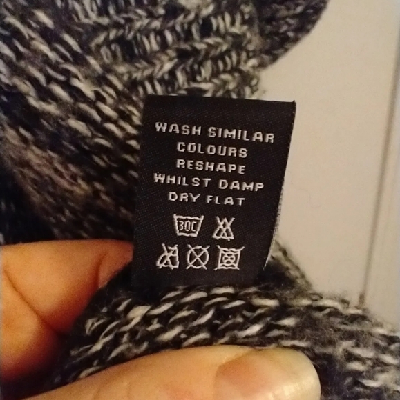 BCBG MaxAzria Open Sweater Cardigan L Short Bat Sleeve Black Tan Chunky Knit - Picture 7 of 8